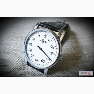 Однострелочные часы ЛУЧ в Саратове