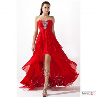 Красное новое вечернее платье со шлейфом