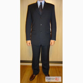 Новый мужской костюм Garvin (2 рубашки и галстук в подарок)