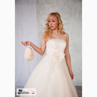 Шикарное свадебное платья цвета шампань Belezza в Краснодаре